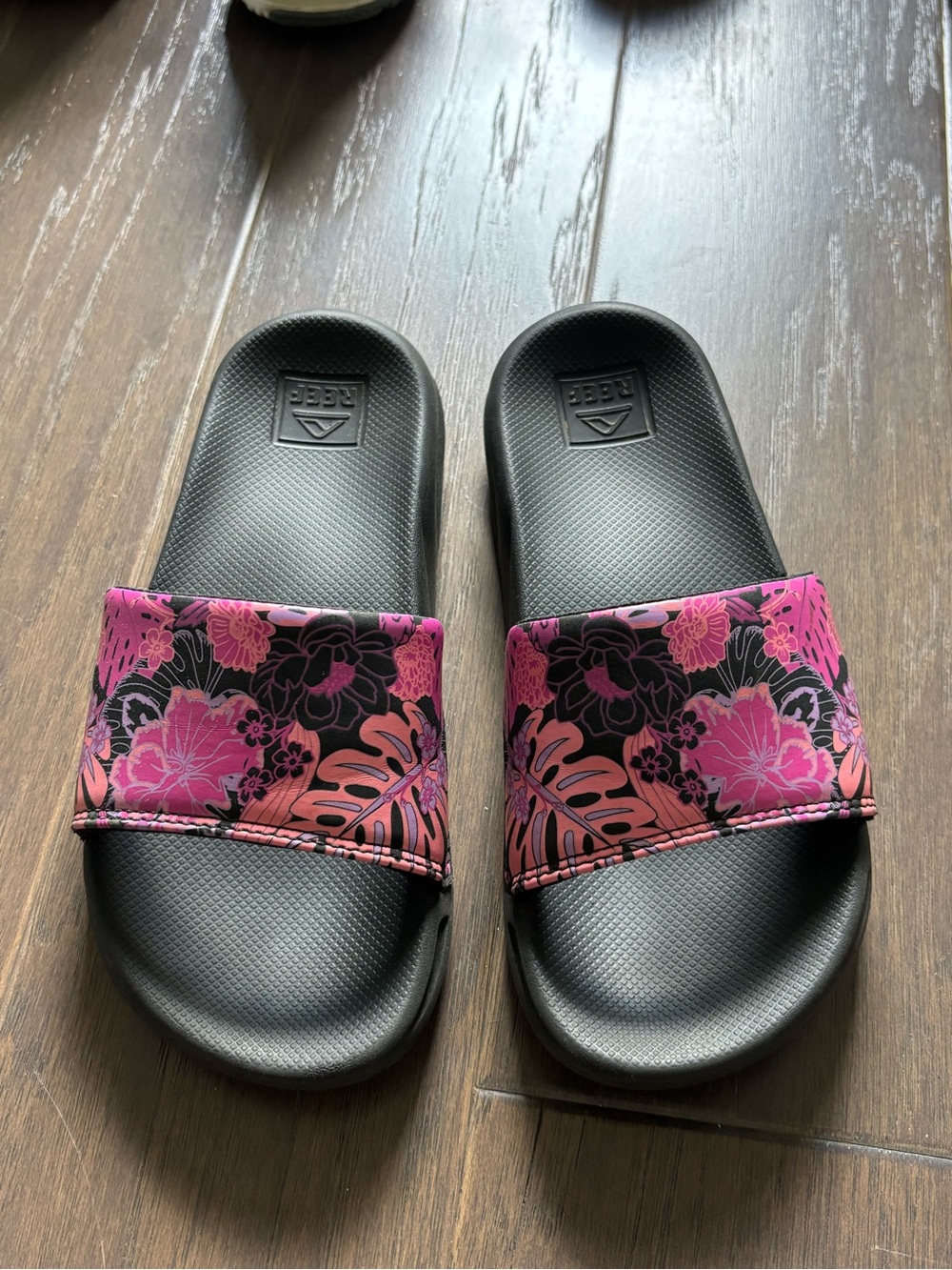 Reef Black Slides with Pink Floral Strap